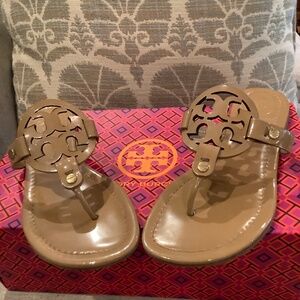 Tory Burch Miller Patent Tan thong sandal size 5.5